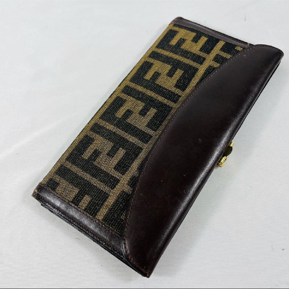 Fendi Vintage Zucca Monogram Canvas & Leather Clutch Wallet - Picture 14 of 15